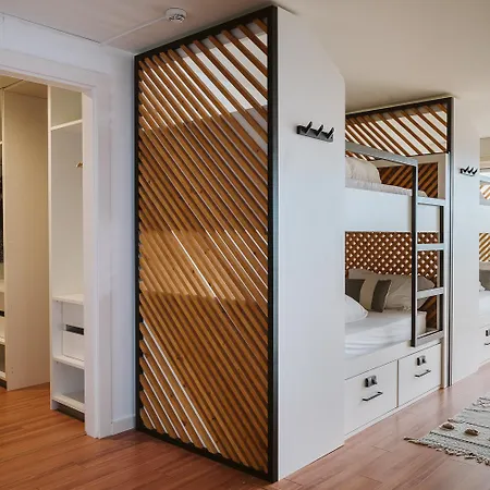 Hostel The Salty Pelican Yoga & Surf Retreat