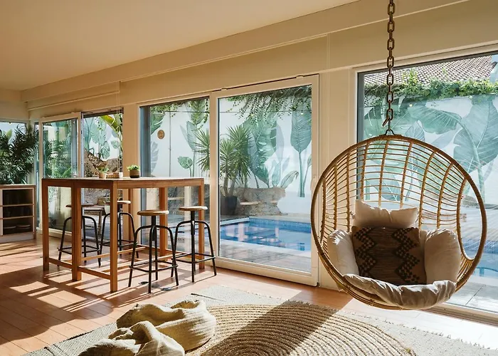 The Salty Surf & Yoga * Ericeira