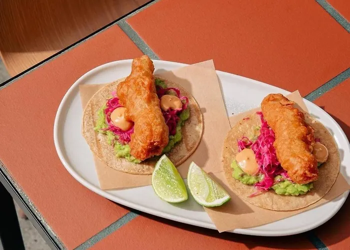 The Salty Surf & Yoga * Ericeira