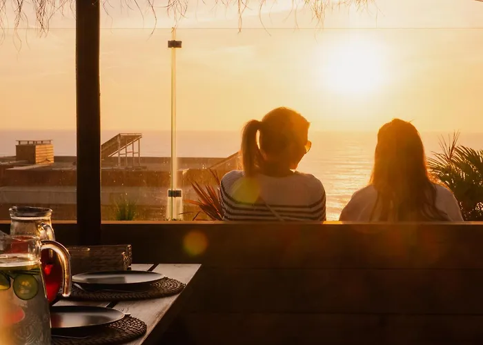The Salty Surf & Yoga Hostel Ericeira