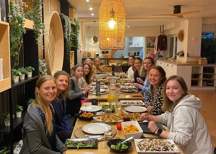 The Salty Surf & Yoga Hostel Ericeira